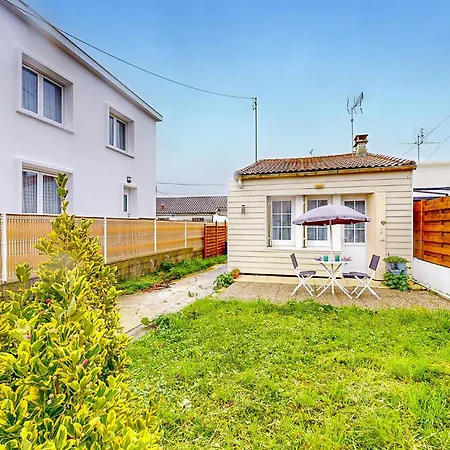 1 Bedroom In Vakantiehuis Royan