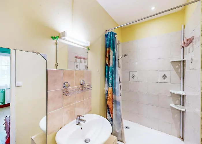 بيت للعطل 1 Bedroom Beautiful In *