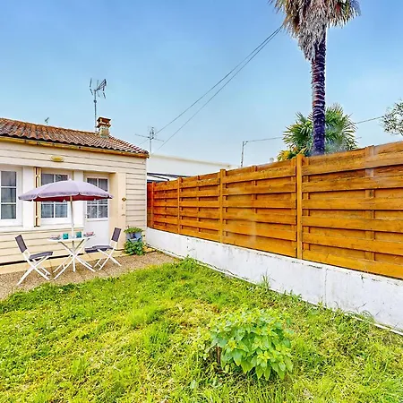 1 Bedroom Beautiful In * Royan